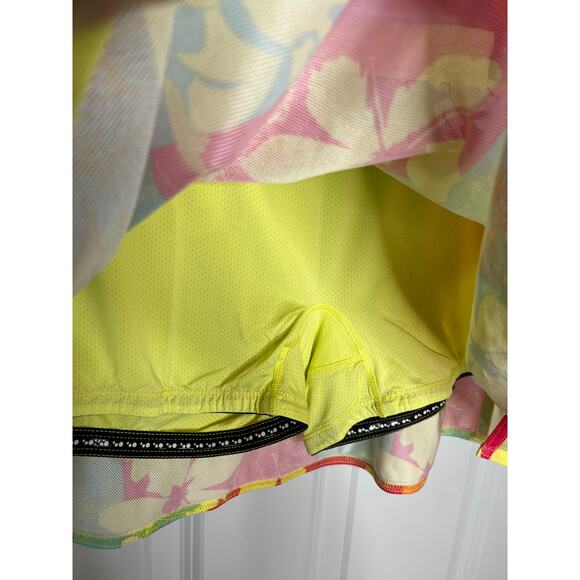 Brooks Skort Yellow Red Floral Pattern Size XL Tennis Golf Pickleball - Picture 2 of 8
